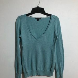 Banana Republic Womens small long sleeve blue pullover. Inside out stitching.